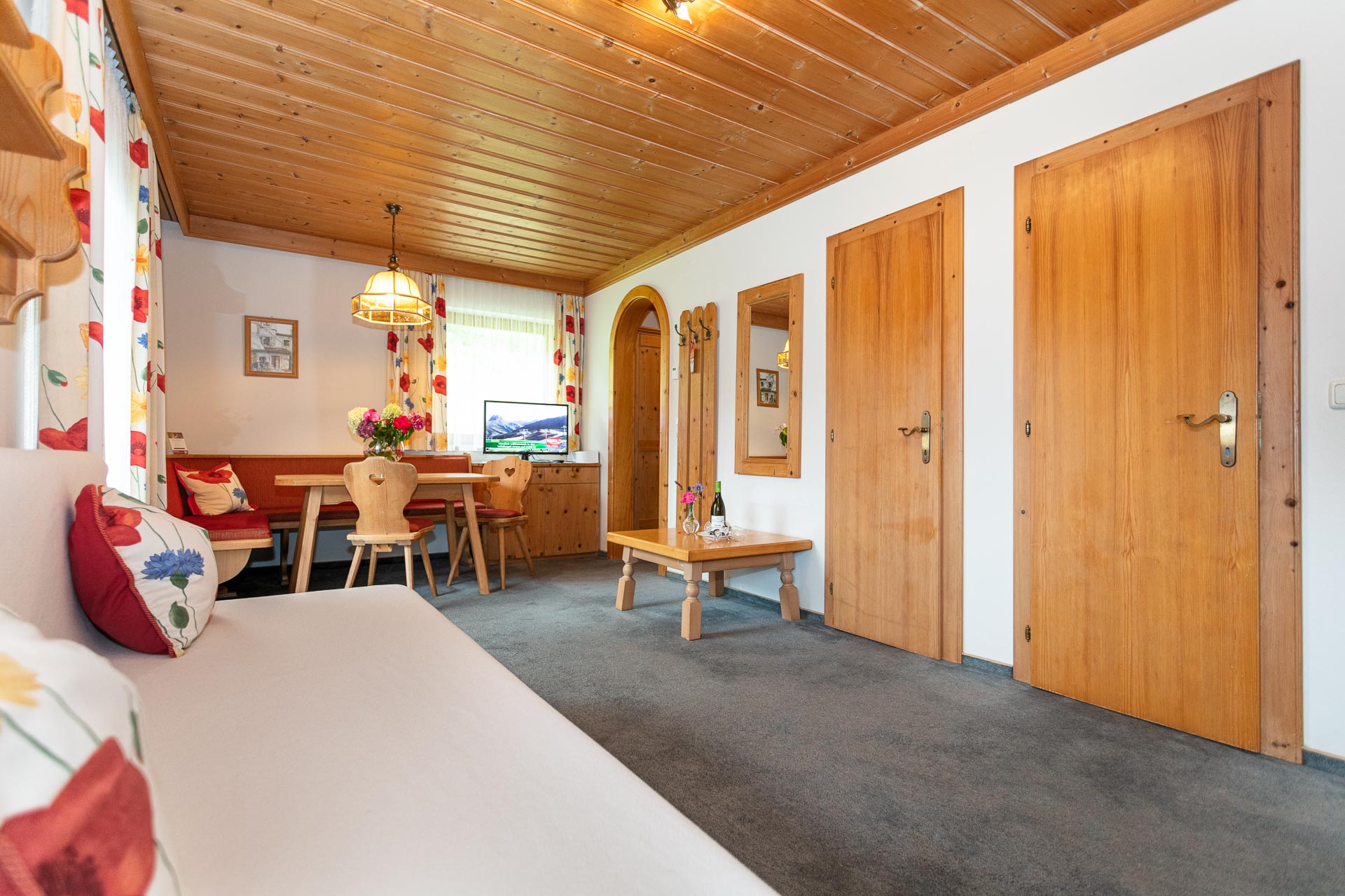 Rooms and accommodation at Landhotel Rohregger Neukirchen