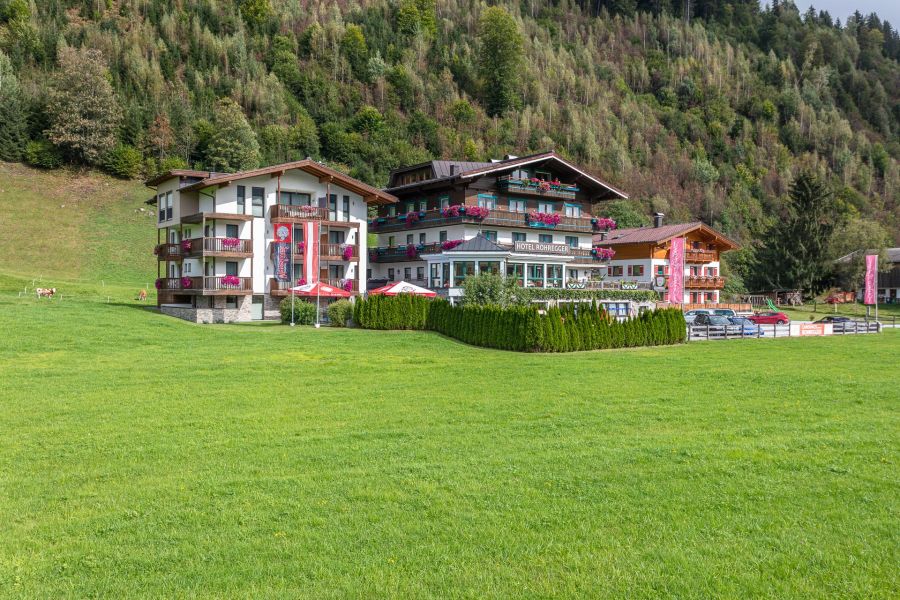 Summer holiday and hiking in Neukirchen am Grossvenediger