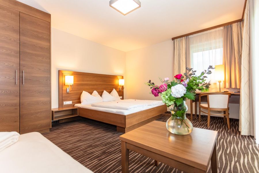 Rooms and accommodation at Landhotel Rohregger Neukirchen