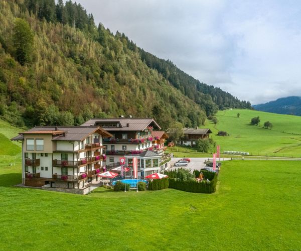Summer holiday and hiking in Neukirchen am Grossvenediger